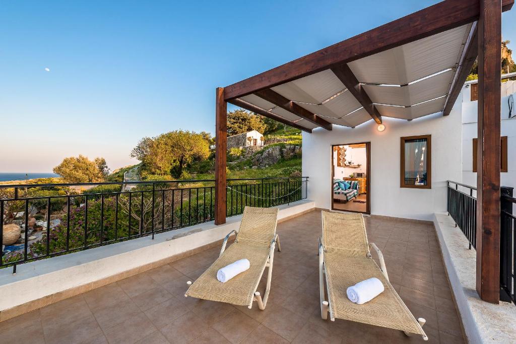 Balkón nebo terasa v ubytování Villa Lindos Muse