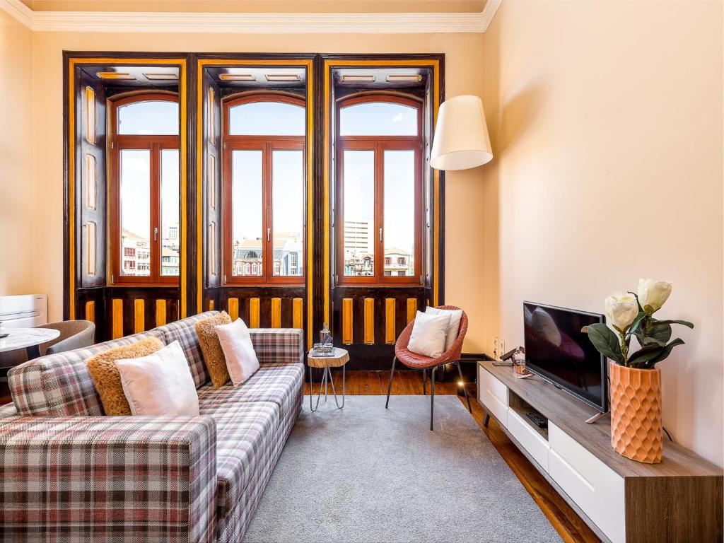 Charming Apartment in Porto's Heart