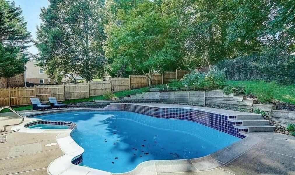 Gallery image of 3BR Modern Home with Pool & Sunroom - National Harbor in Fort Washington