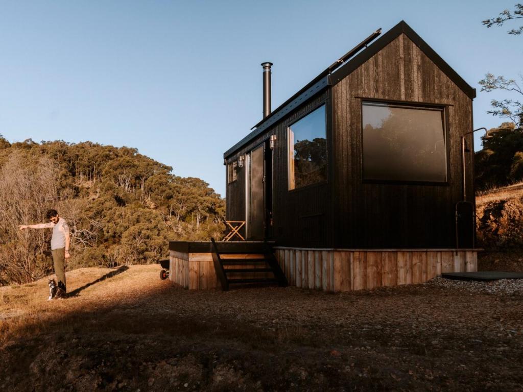 Photo inspiration: Fresh Look at Hike To Your Off Grid Cabin Deep In Nature