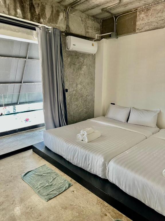 Ella Lamoon - Resim 32