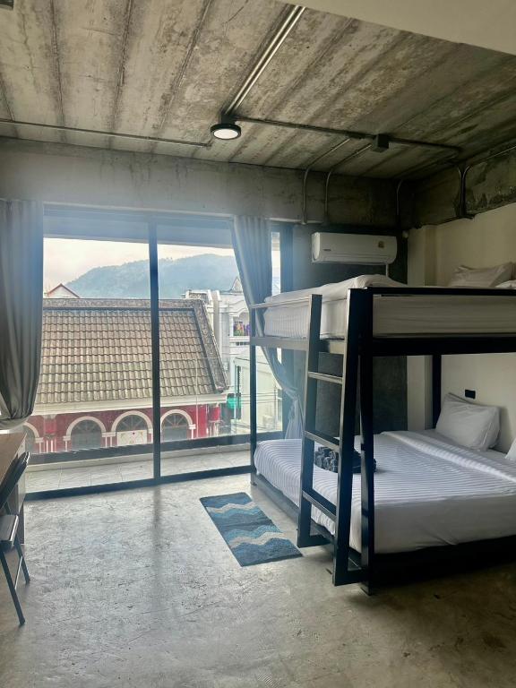 Ella Lamoon - Resim 2