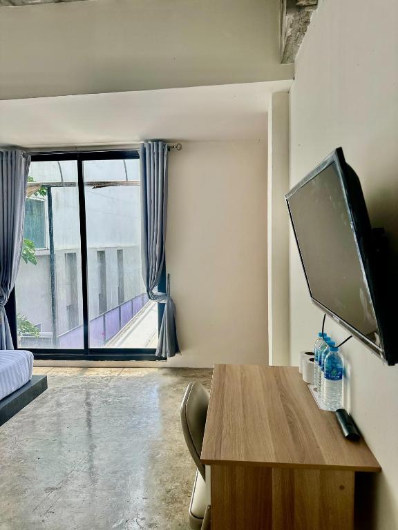 Ella Lamoon - Resim 5