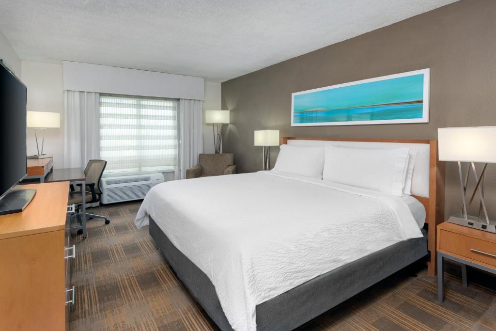 Holiday Inn Miami-Doral Area, an IHG Hotel - 
