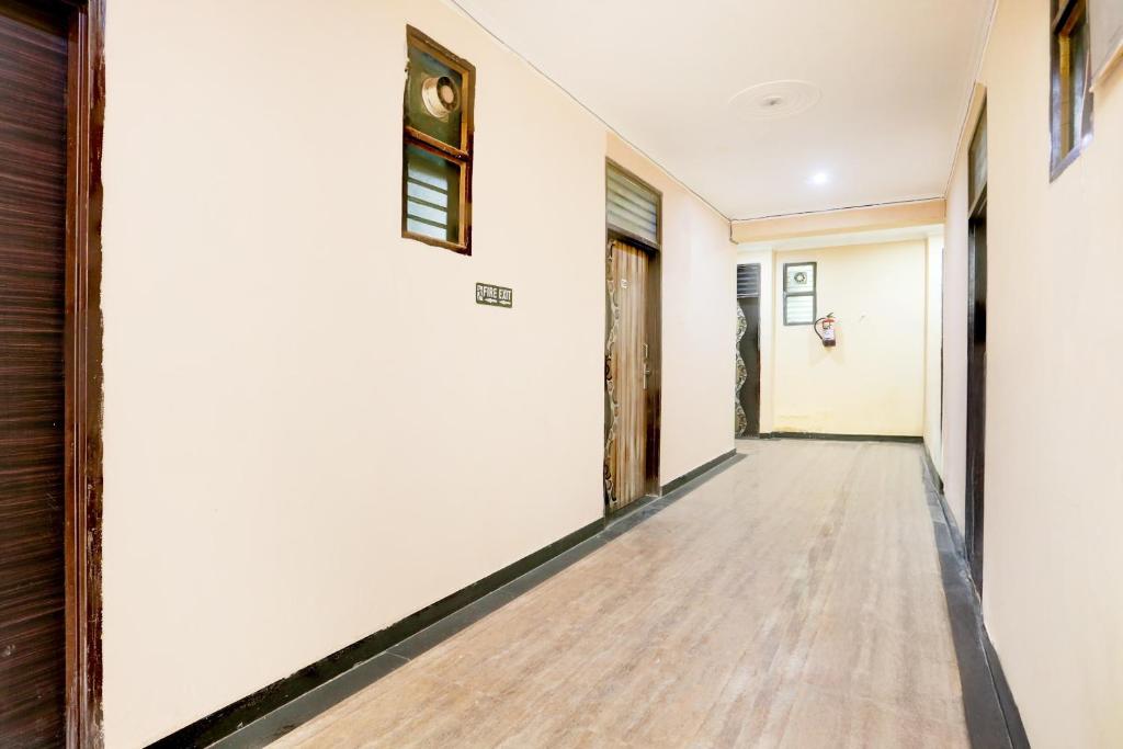 Fotografie z fotogalerie ubytování Super Hotel O Sheetla Colony v destinaci Gurgáon