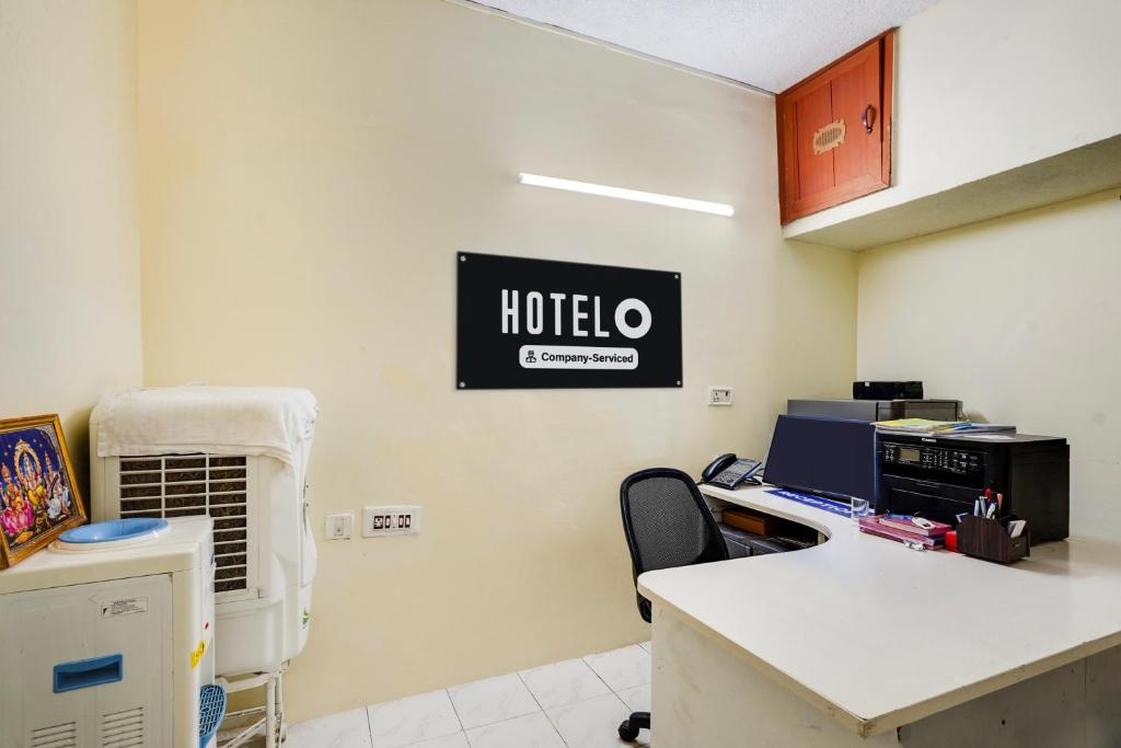 TV a/nebo společenská místnost v ubytování Super Hotel O ECR Chennai Kanathur