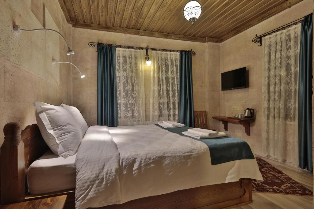 Cappadocia View Suit - 16