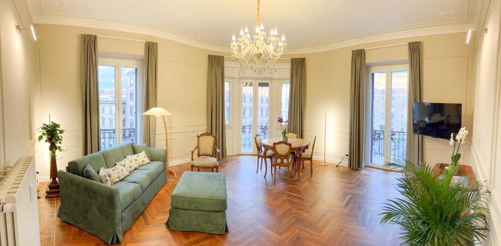 Elegance and Style near St Peter's