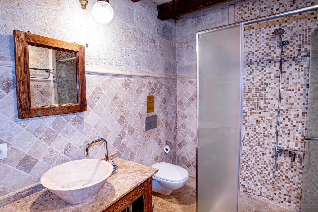 Elegance Cave Suites & Restaurant - 18