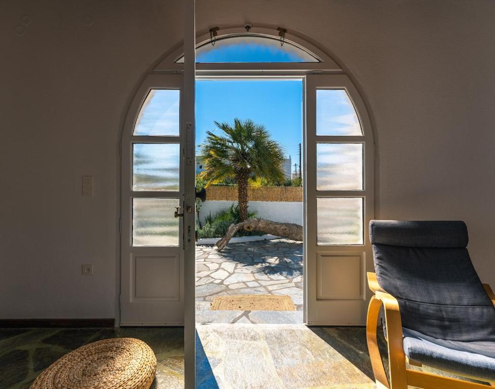 Posezení v ubytování Plane Tree Villa in Parikia