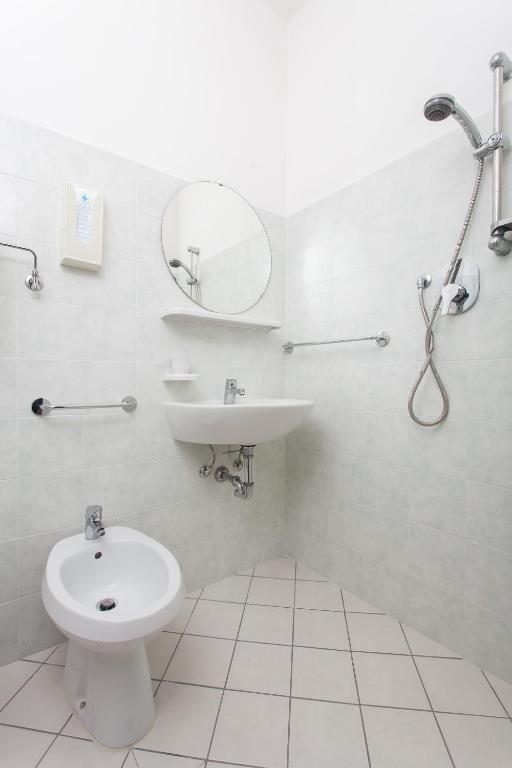 Koupelna v ubytování Hotel Luca