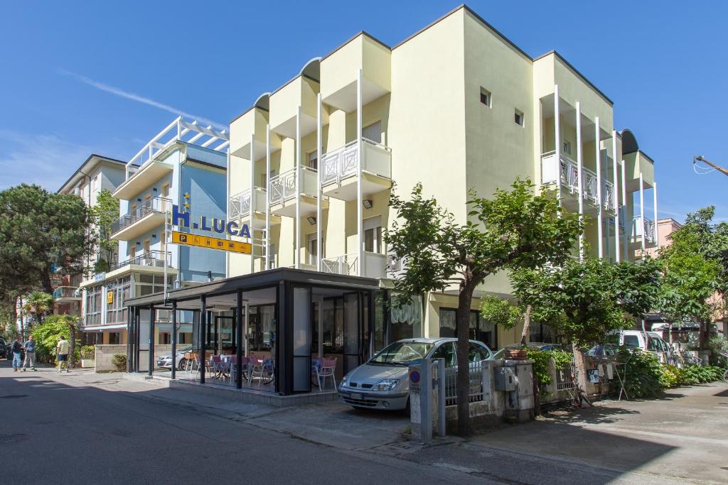 Budova, kde se hotel nachází