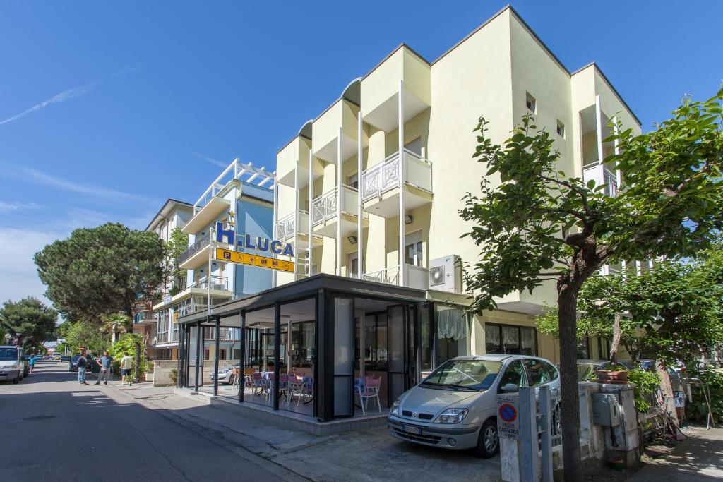 Budova, kde se hotel nachází