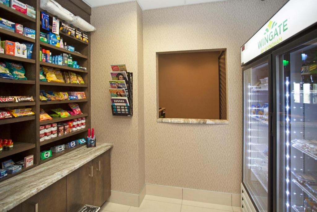 Wingate by Wyndham Calgary Airport - Resim 36