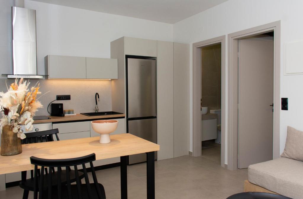 Kuchyň nebo kuchyňský kout v ubytování Lotus Serenity Suites