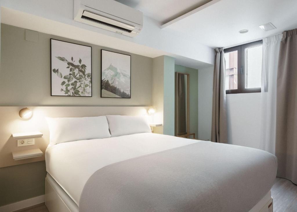 Limehome Granada Calle Lopez Rubio - 3