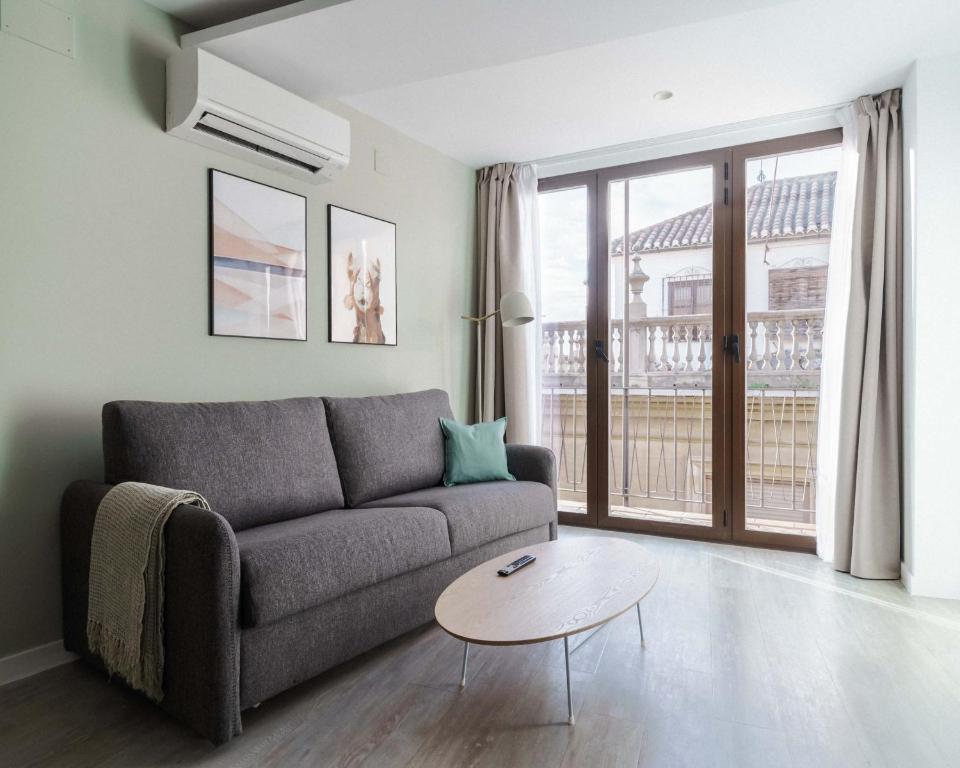 Limehome Granada Calle Lopez Rubio - 12