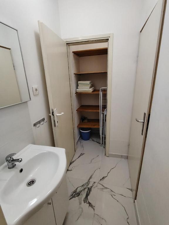 Kúpeľňa v ubytovaní Studio-apartman Ella