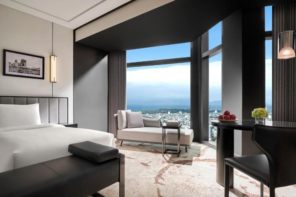 Premium Twin Room with River View - Lounge Access