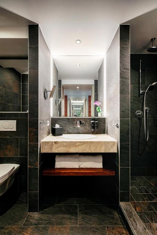 Eurostars Embassy - 8