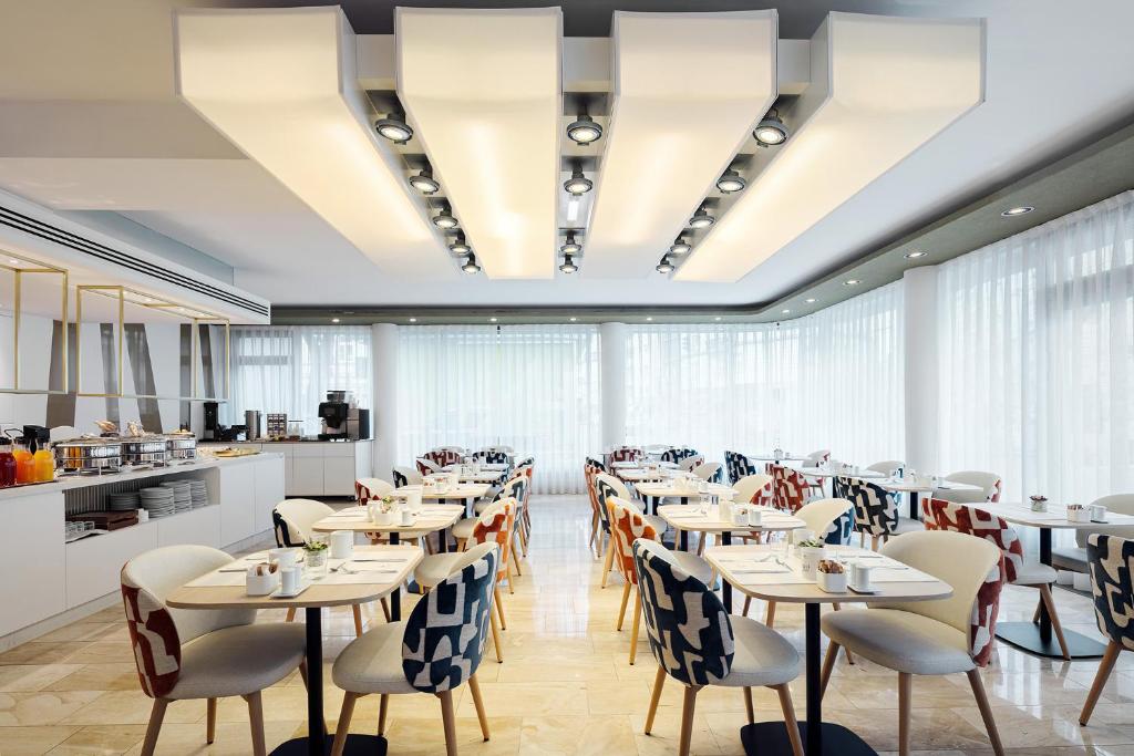 Restaurace v ubytování Eurostars Embassy