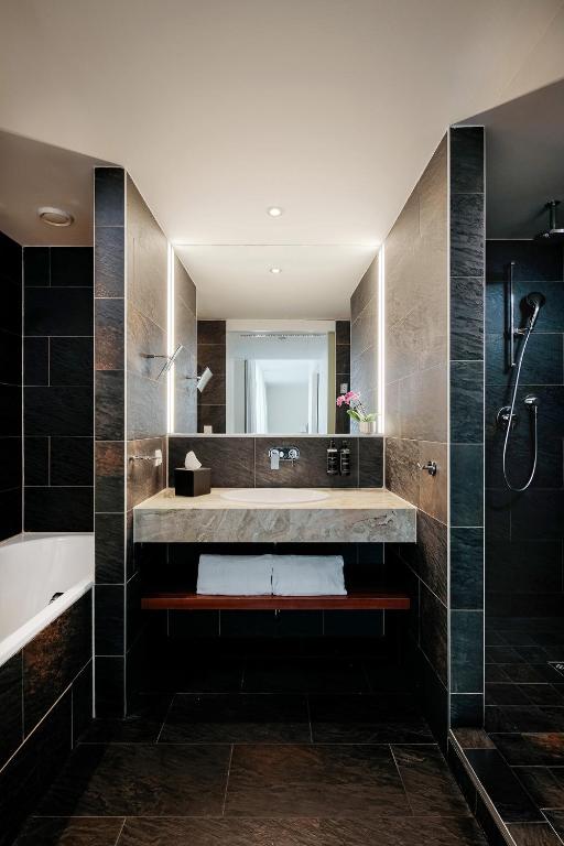 Eurostars Embassy - 2