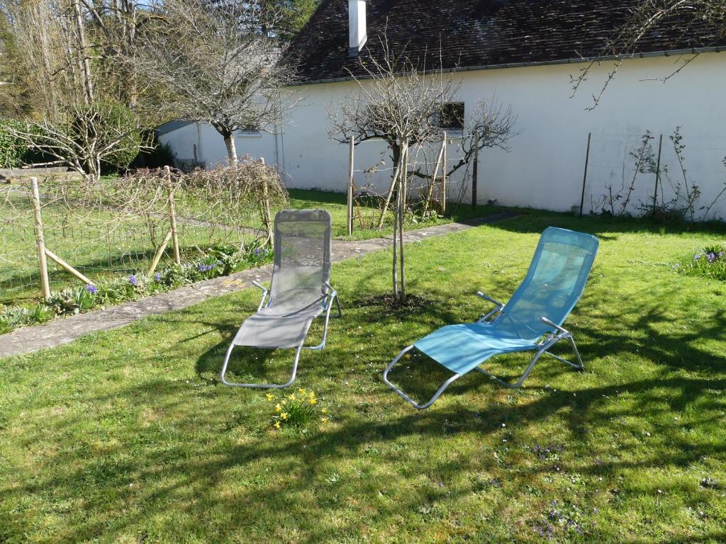 Vonkajšia záhrada v ubytovaní Le clos fleuri - Chambres d'hôtes
