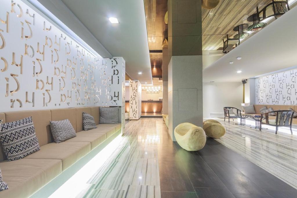 Posezení v ubytování Mazi Design Hotel by Kalima
