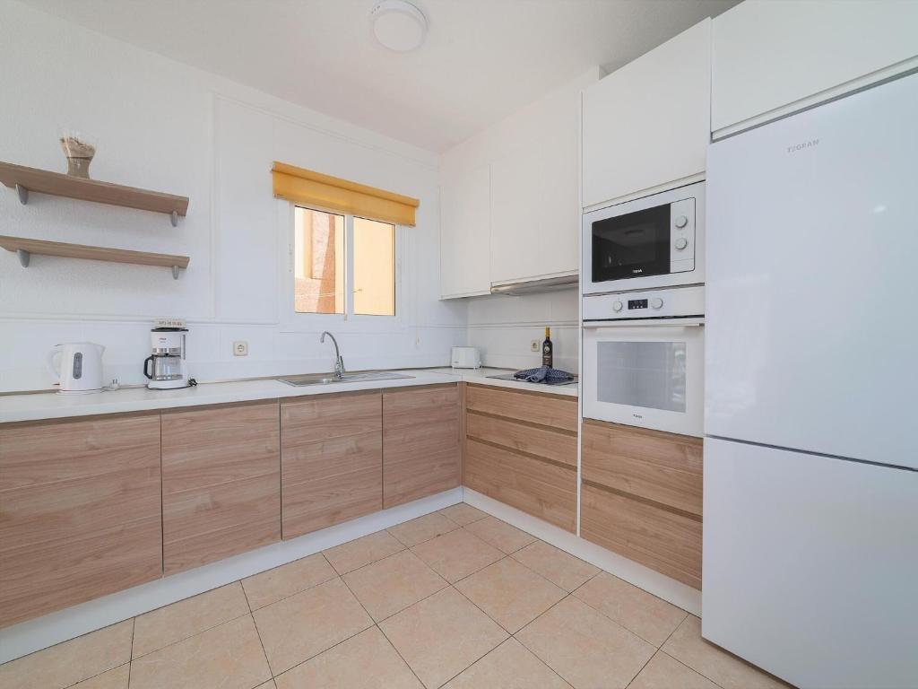 Kuchyň nebo kuchyňský kout v ubytování Vacation Rentals Villas Monte Solana, Jandía