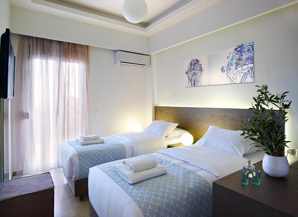 Coral Apartments - Two-Bedroom Apartment Ground Floor (4 Adults)