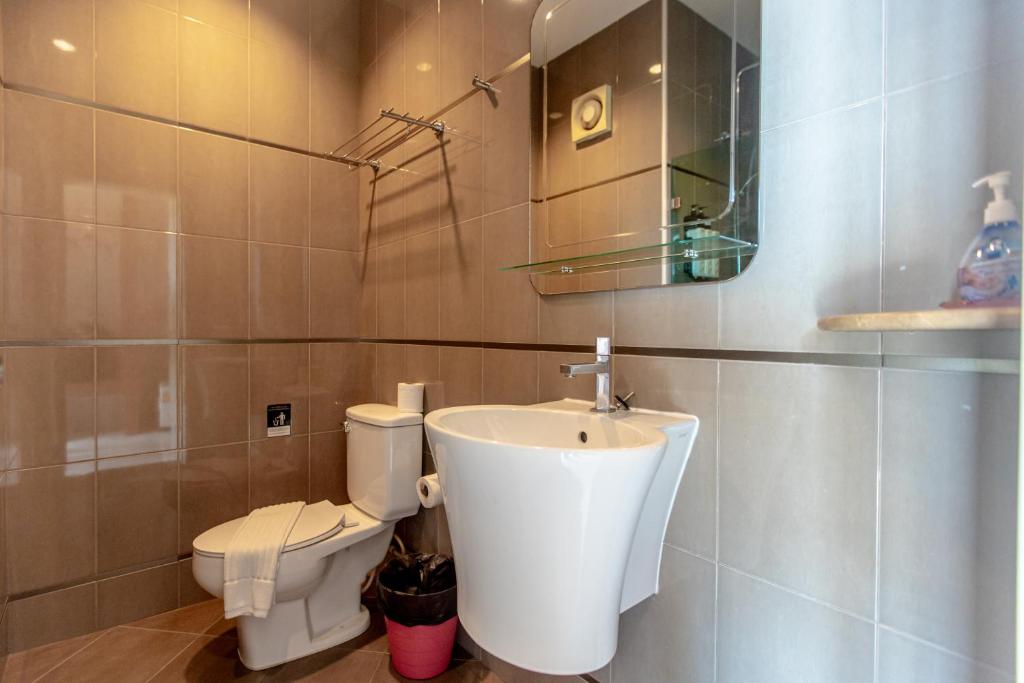 Sun Sky Resort Near Beach - Resim 33