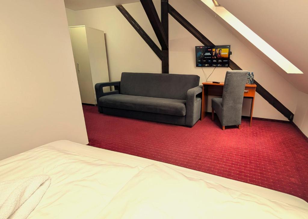 Rezydencja Dwór Górny - Chambre Double Avec Lit D'Appoint