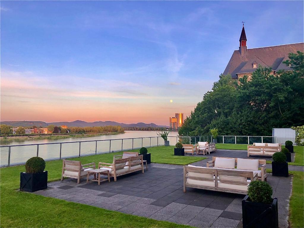 AMERON Bonn Hotel Königshof - Resim 6