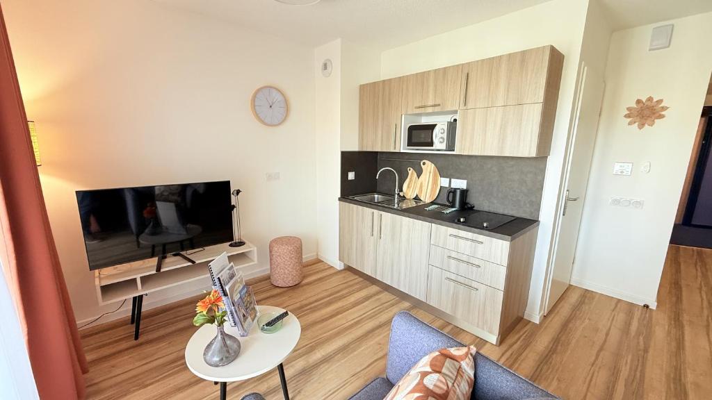 DOMITYS - Carmina - 3