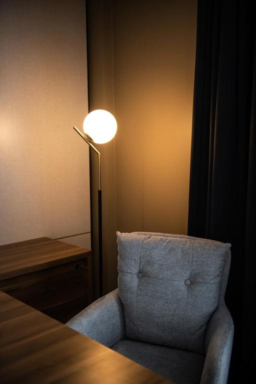 Posezení v ubytování Hotel Chicoutimi, affilié à Hyvi