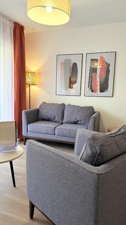 DOMITYS - Carmina - 14