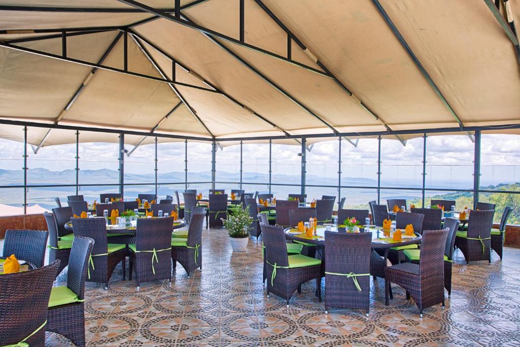 Restaurace v ubytování Lerruat Log Resort
