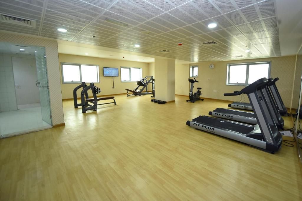 Fitness centrum a/nebo fitness zařízení v ubytování Alain Hotel Ajman