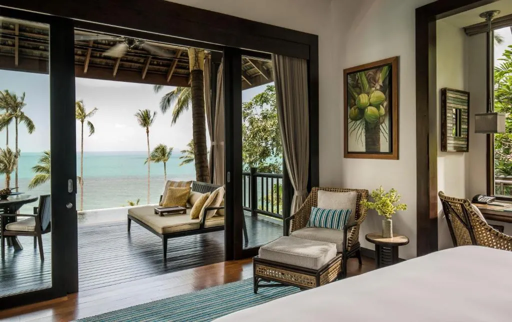 Premier Ocean-View Pool Villa King