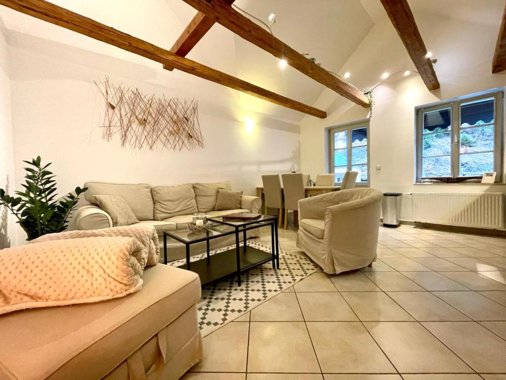 Villa Monsei - das Herzstück in Bad Schandau, top Lage, modern, mit Parkplatz! - Duplex Apartment