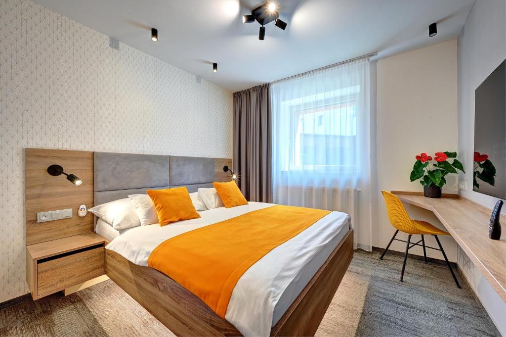 Wellness Hotel Fénix - Resim 44