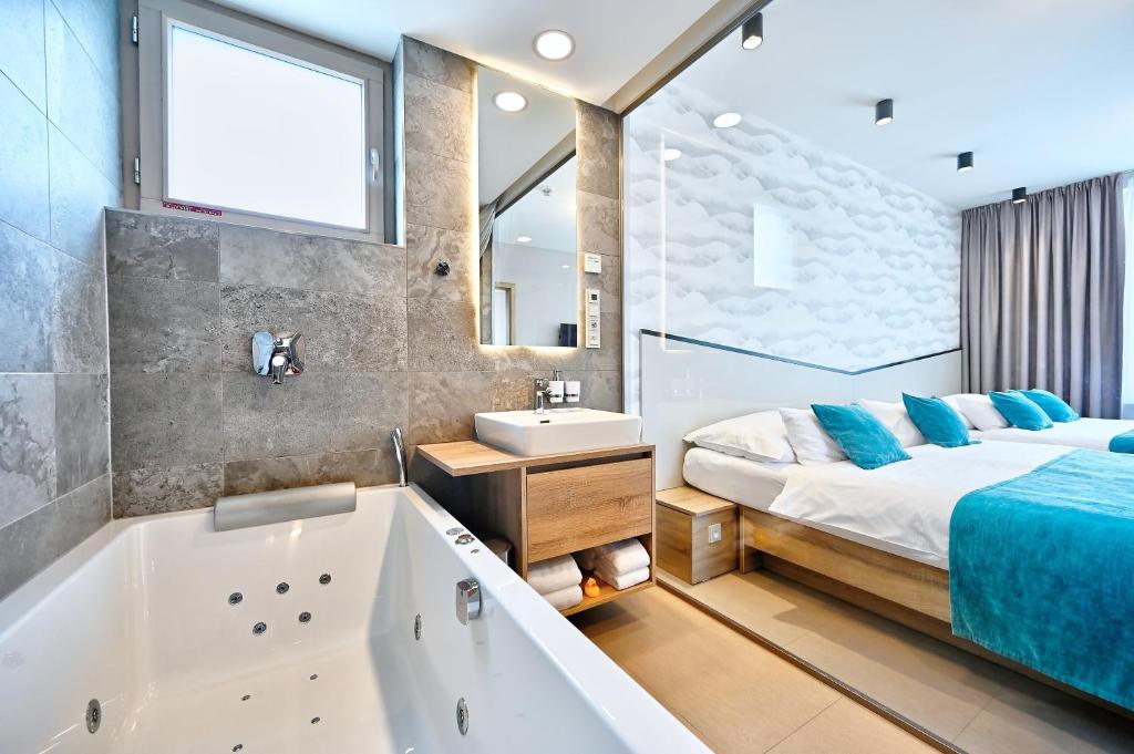 Wellness Hotel Fénix - Resim 5