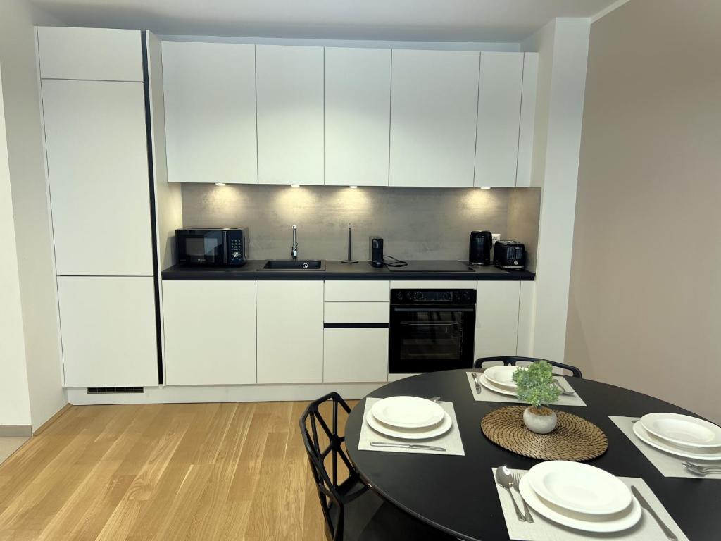 Free Parking - City Pulse Apartments at U6-Metro Vienna - 3