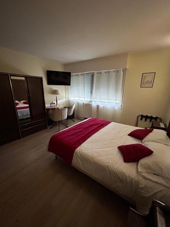 Postel nebo postele na pokoji v ubytování Logis Hôtel restaurant Horizon 117