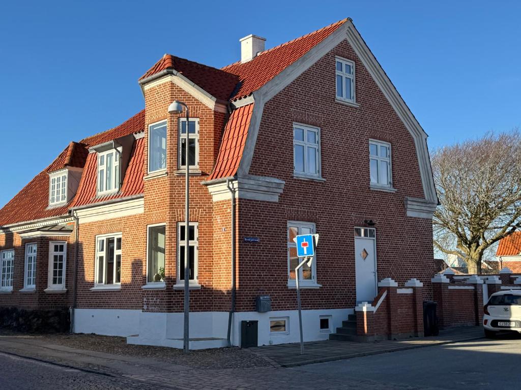 Gallery image of Stort byhus ved havnen i centrum in Ringkøbing