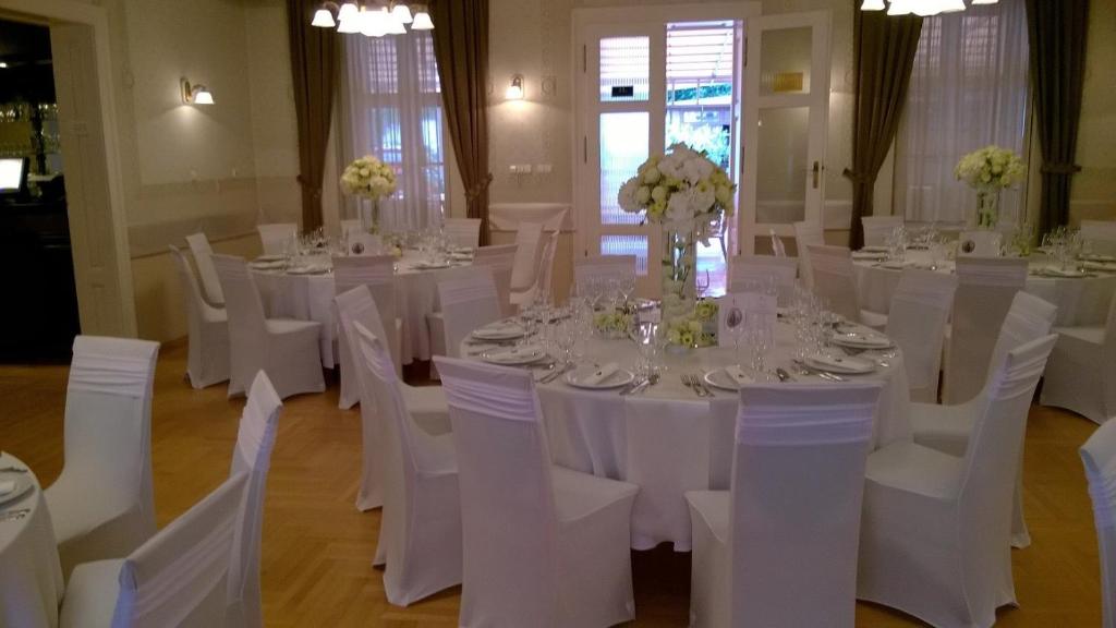 Restaurace v ubytování Hotel Blaha Lujza