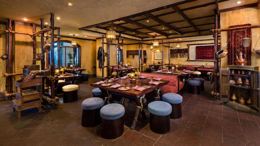Restaurace v ubytování Ajman Hotel & Villas by Blazon Hotels