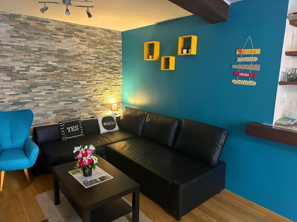 Photo de la galerie de l'établissement Élégance & Confort - Appart près Caves au Cœur de Reims, à Reims