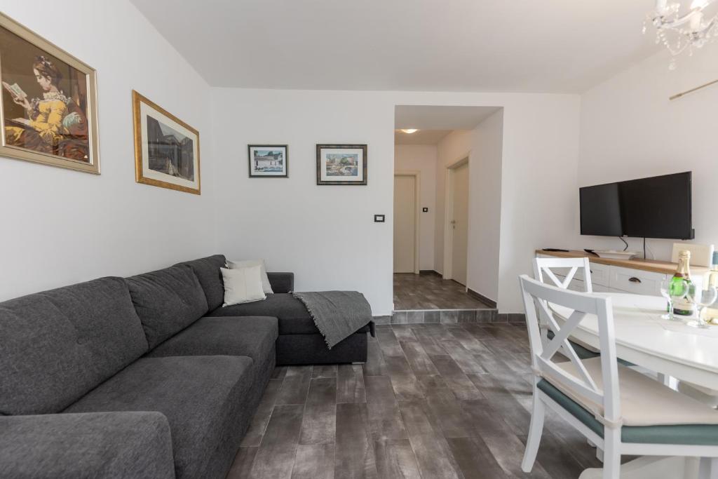 House Niko M with 6 apartments - 9