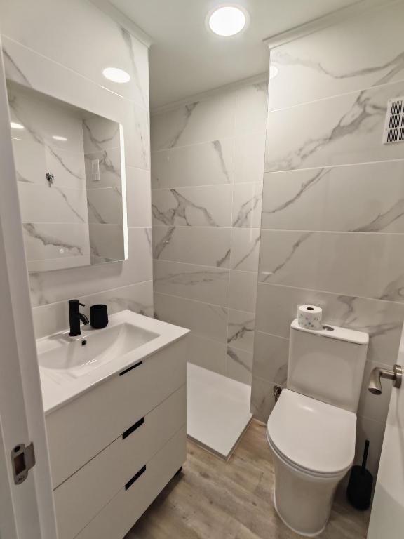 Kúpeľňa v ubytovaní Apartament with sea view
